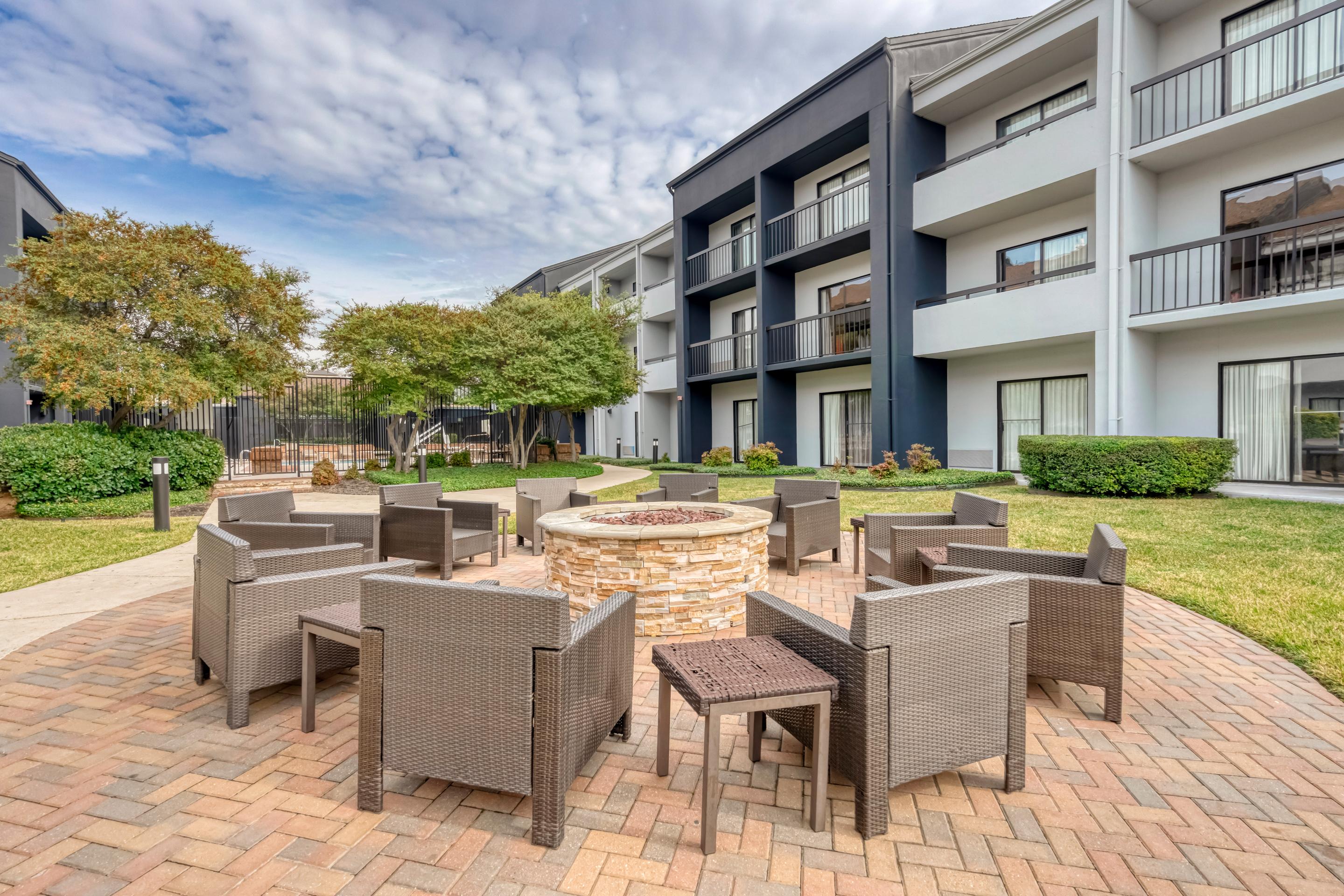 Country Inn & Suites By Radisson, Dallas-Love Field Exteriör bild